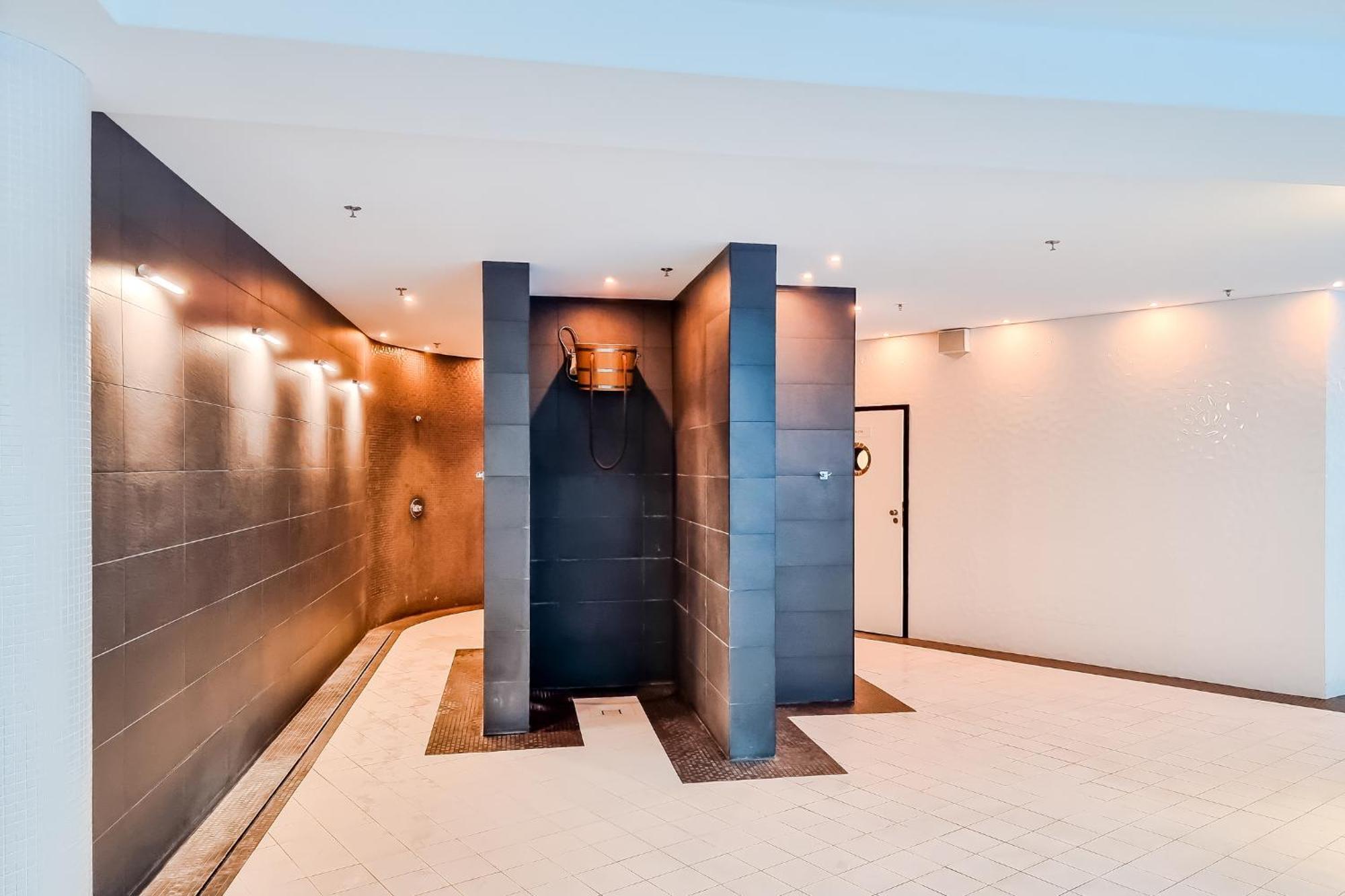 Hanza Tower Apartment No 628 - 6Th Floor, Balcony, Swimming Pool Щецин Екстер'єр фото